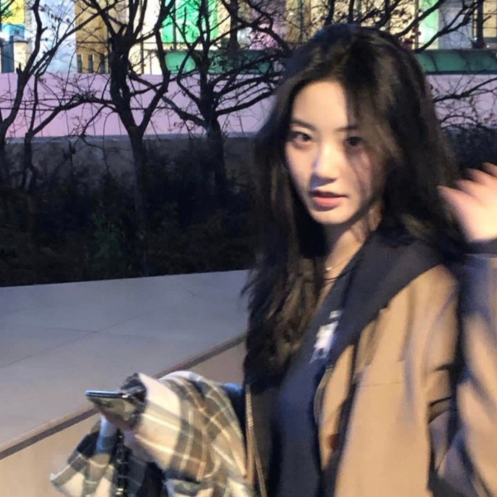 行走的幽魂海报