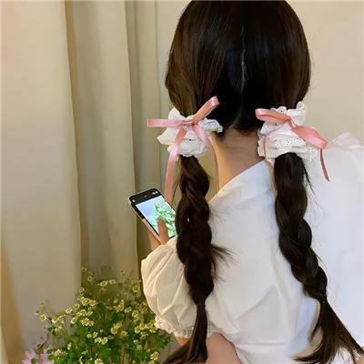 白母牛之歌海报